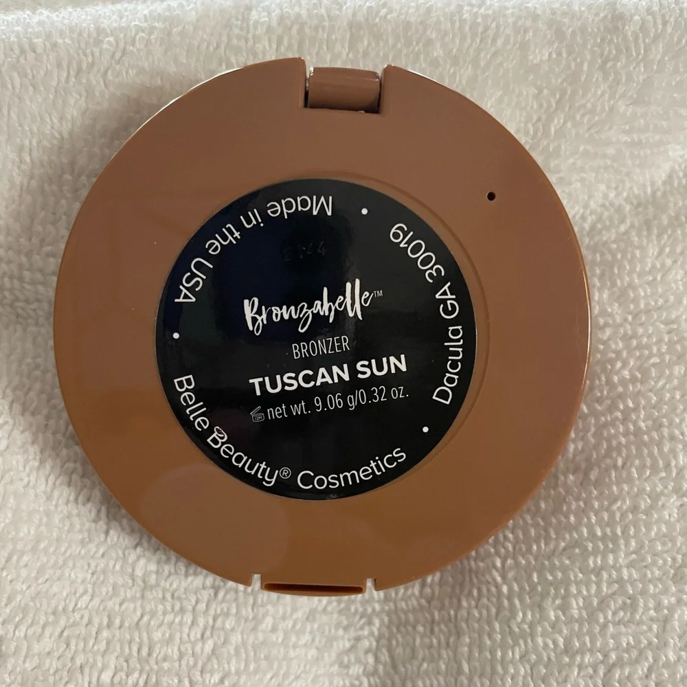 Tuscan Sun Belle Beauty by Kim Gravel Bronzabelle Bronzer highlighter  - new